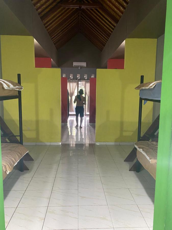 Paca'S Reggae Bar & Hostel Ambat Экстерьер фото